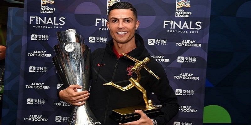 Ronaldo cùng với pichichi Cup