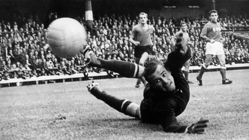 Thủ môn xuất sắc nhất thế giới gọi tên Lev Yashin